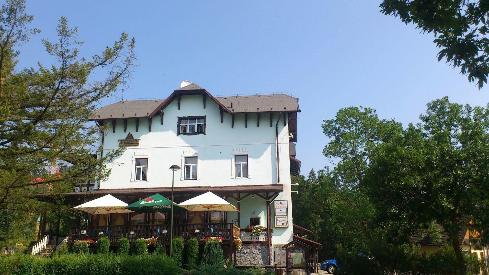 Hotel Tatry Tatranská Lomnica Exteriör bild