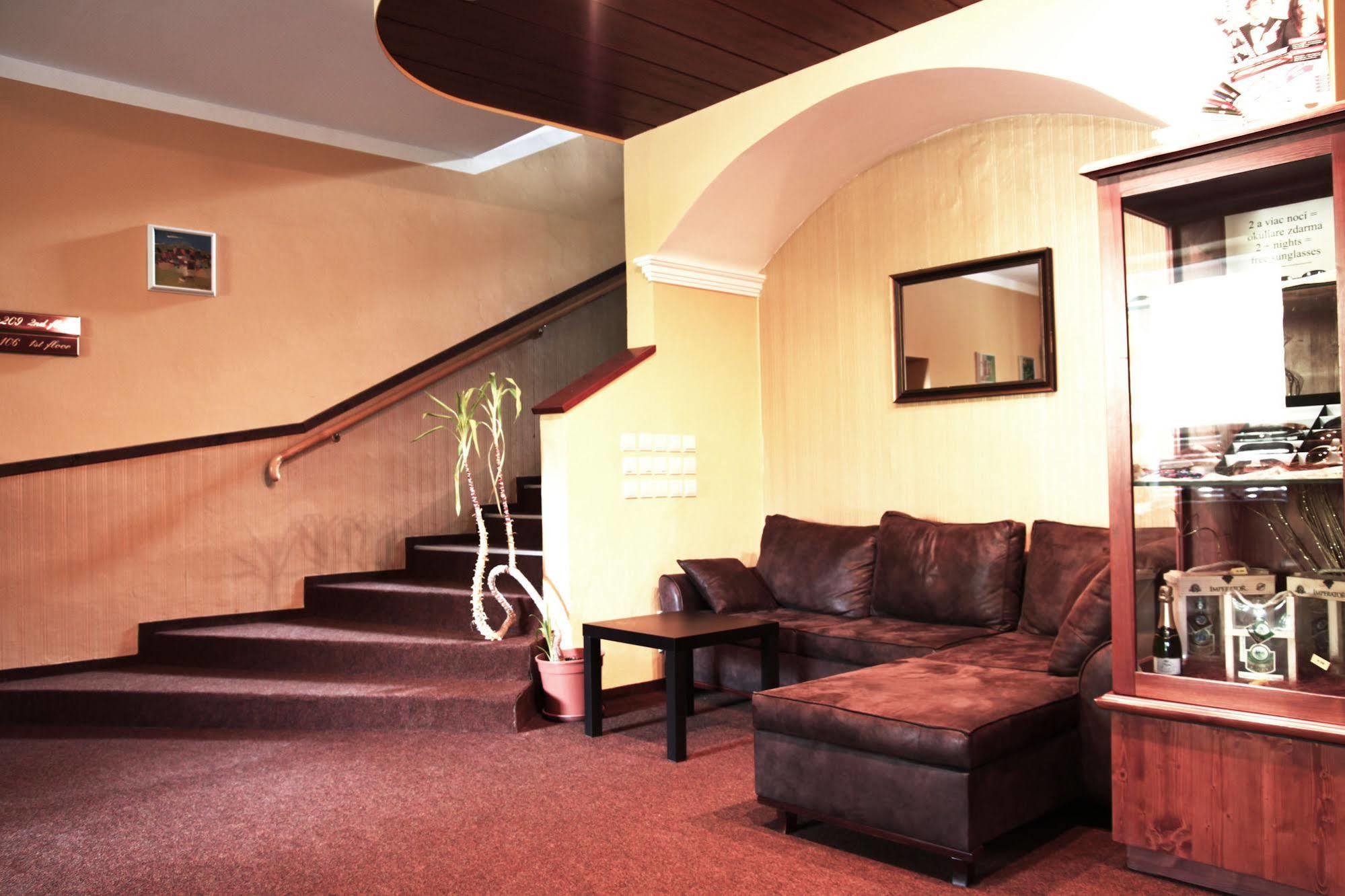 Hotel Tatry Tatranská Lomnica Exteriör bild