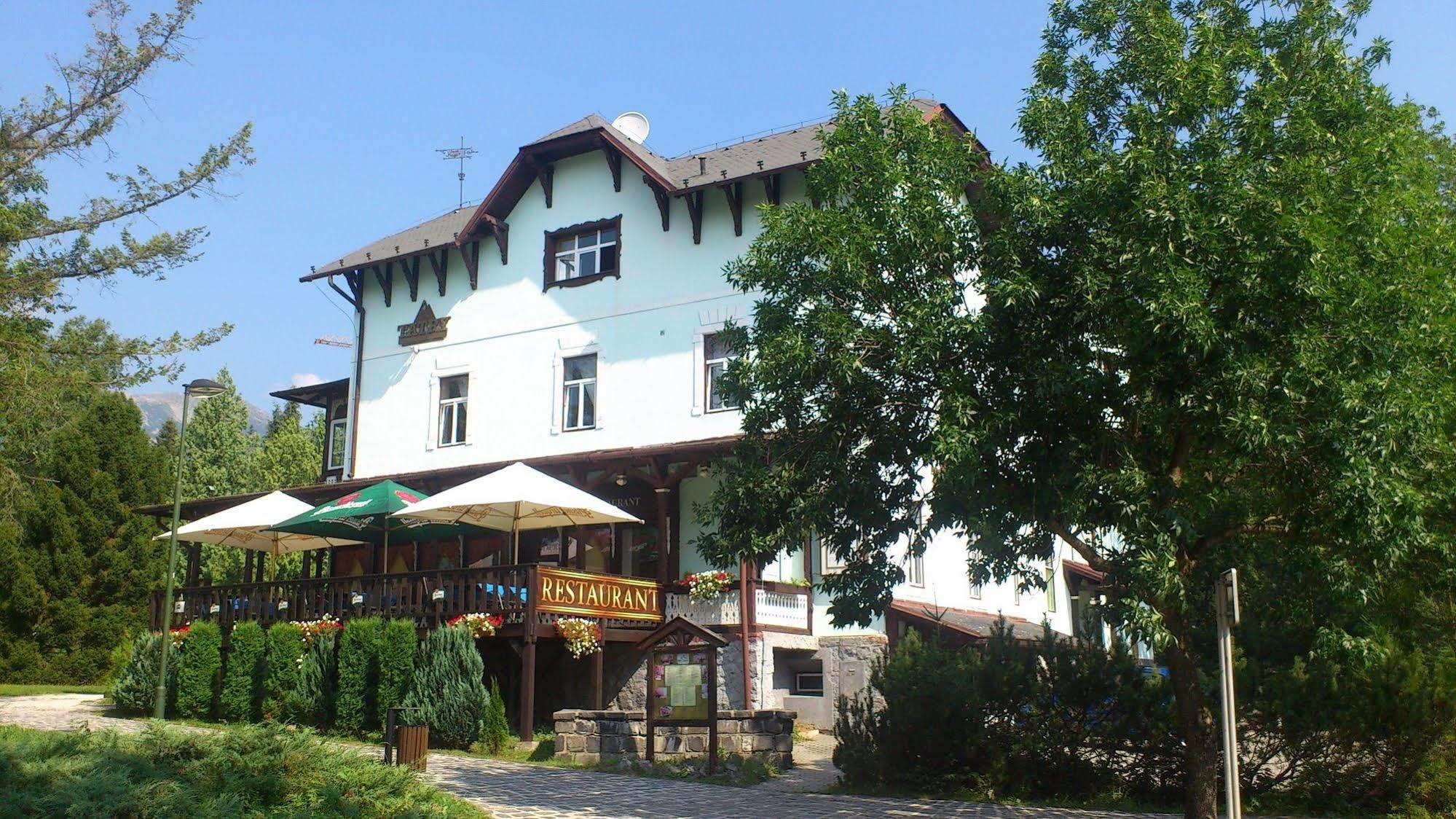 Hotel Tatry Tatranská Lomnica Exteriör bild
